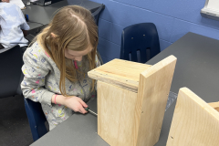 Meadows-Edge-Goralczyk-4th-grade-birdhouses-2-3-25-5